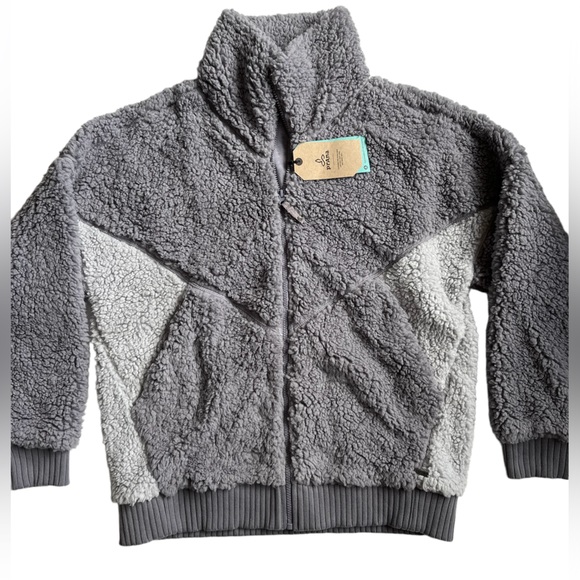 Prana Tops - NWT Permafrost Prana fuzzy jacket